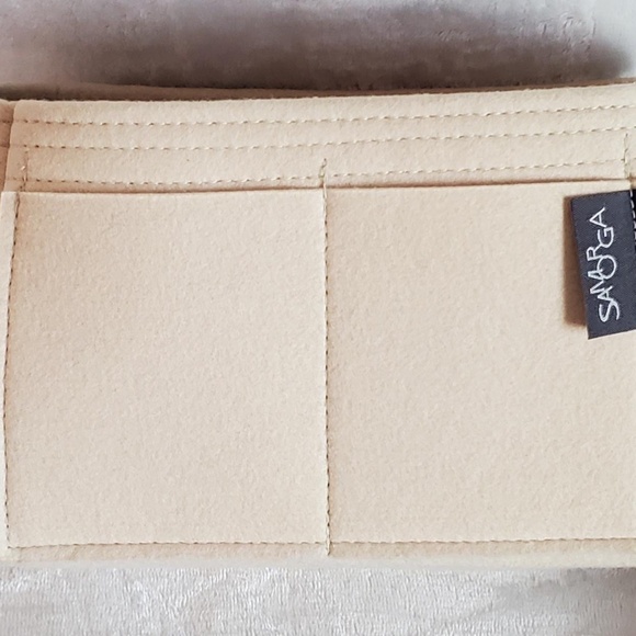 Givenchy Mini Antigona Goatskin Leather w/ FREE custom bag organizer - Picture 5 of 13